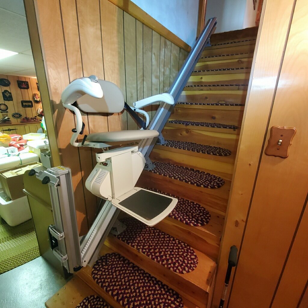 Harmar SL300 Stairlift with Folding Rail 