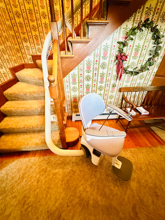 New Premium ACCESS BDD CURVED Stairlift