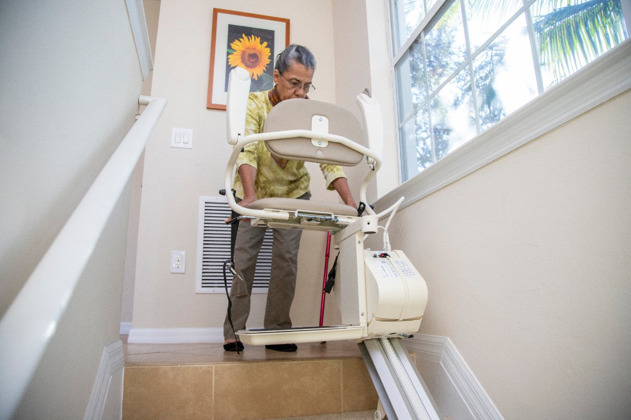 Harmar SL300 Pinnacle Stairlift: Your Guide to Safe and Affordable Mobility