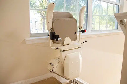 USED Harmar Pinnacle SL600 Stairlift Straight Rail 350lbs Capacity