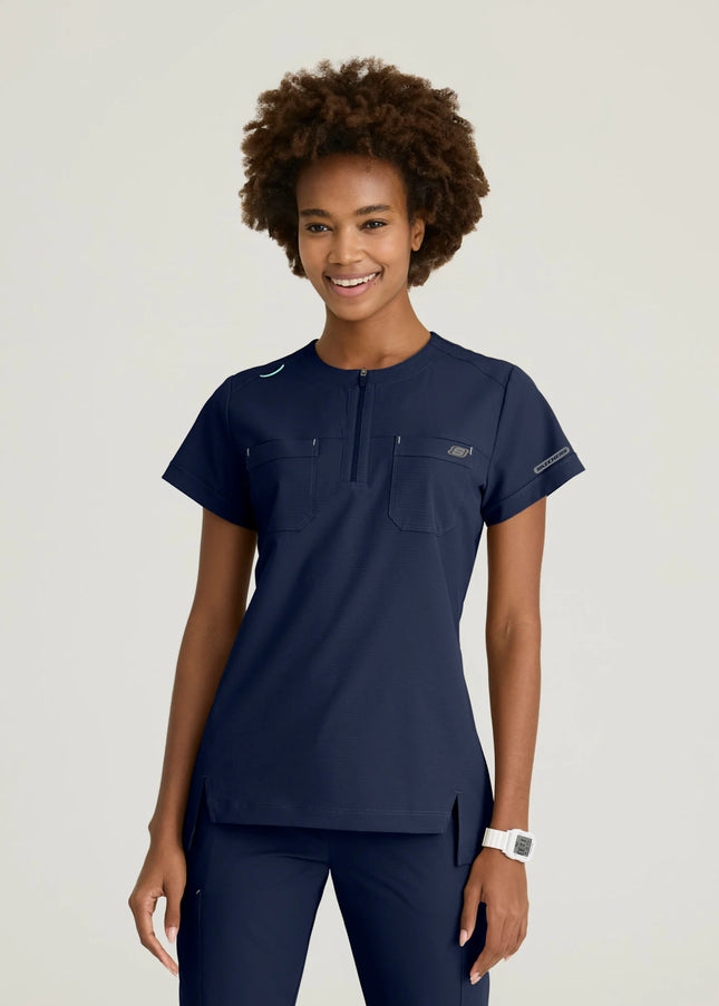 Trek 2-Pocket Rounded Neck Tuck-In Top NAVY
