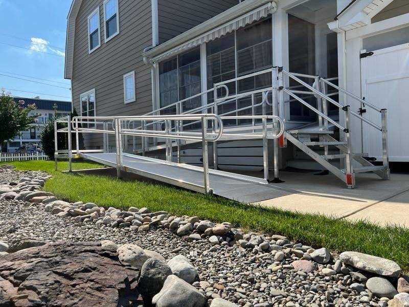 USED EZ Access Solid Aluminum Handicap Ramp with Professional ...